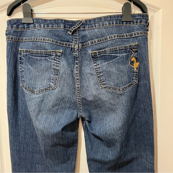 Phat Fashions Women's Dark Wash Distressed Stretchy Denim Blue Jeans Size 15 - Picture 5 of 11